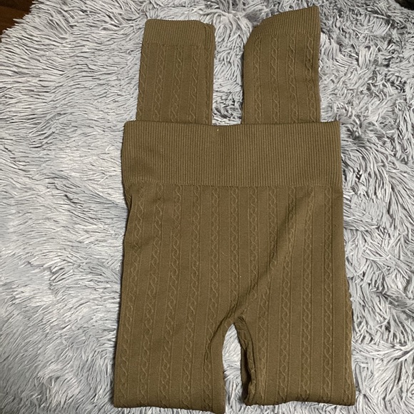 Olive green leggings - Picture 2 of 3